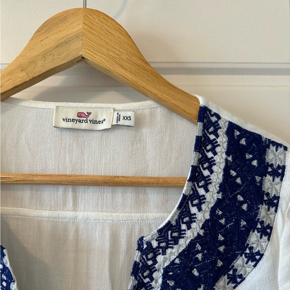 Vineyard Vines Pool Cover Up - Picture 2 of 5